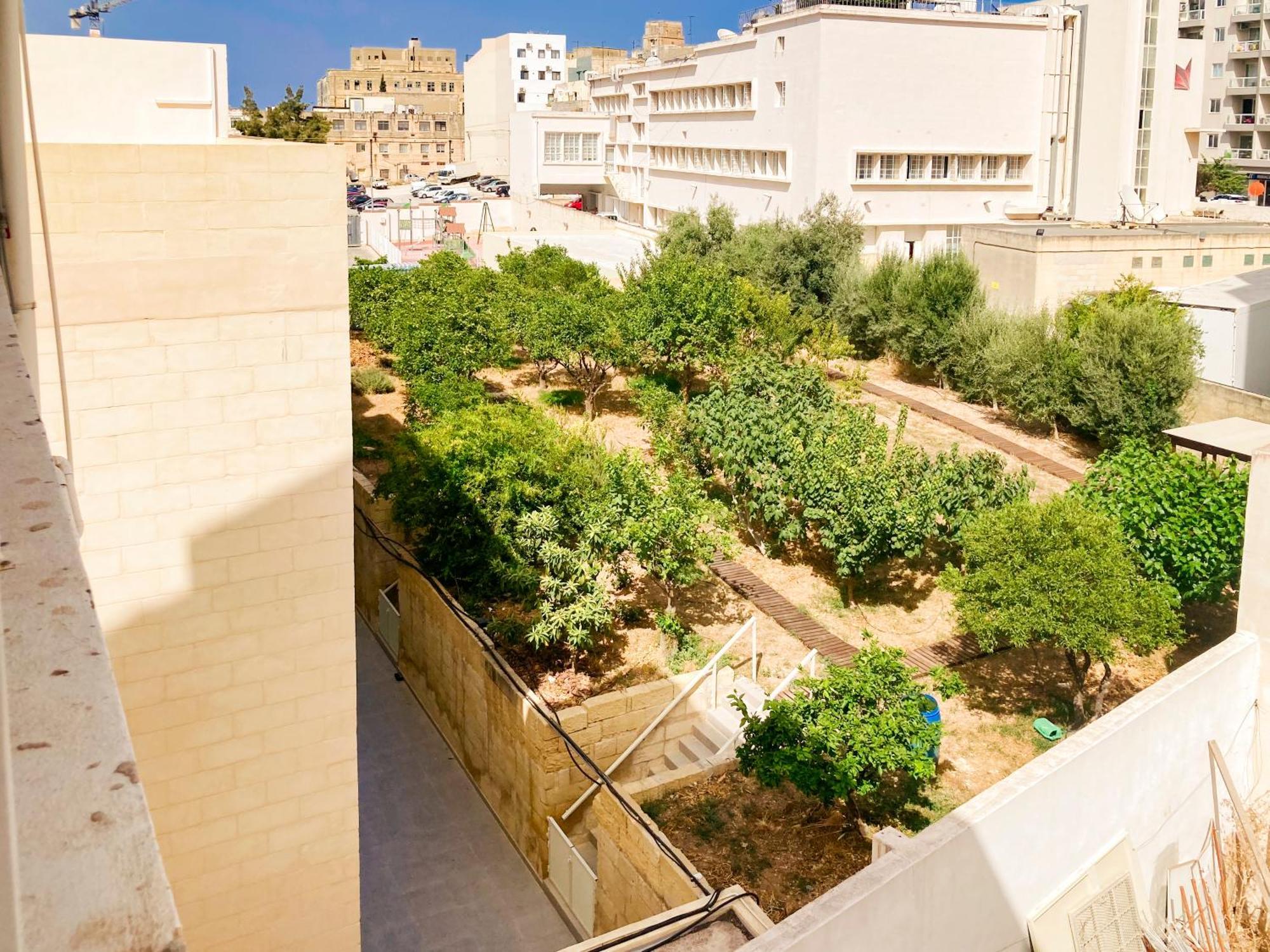 Xl Central Home - Sleeps 10 People Tal-Pietà Exterior foto
