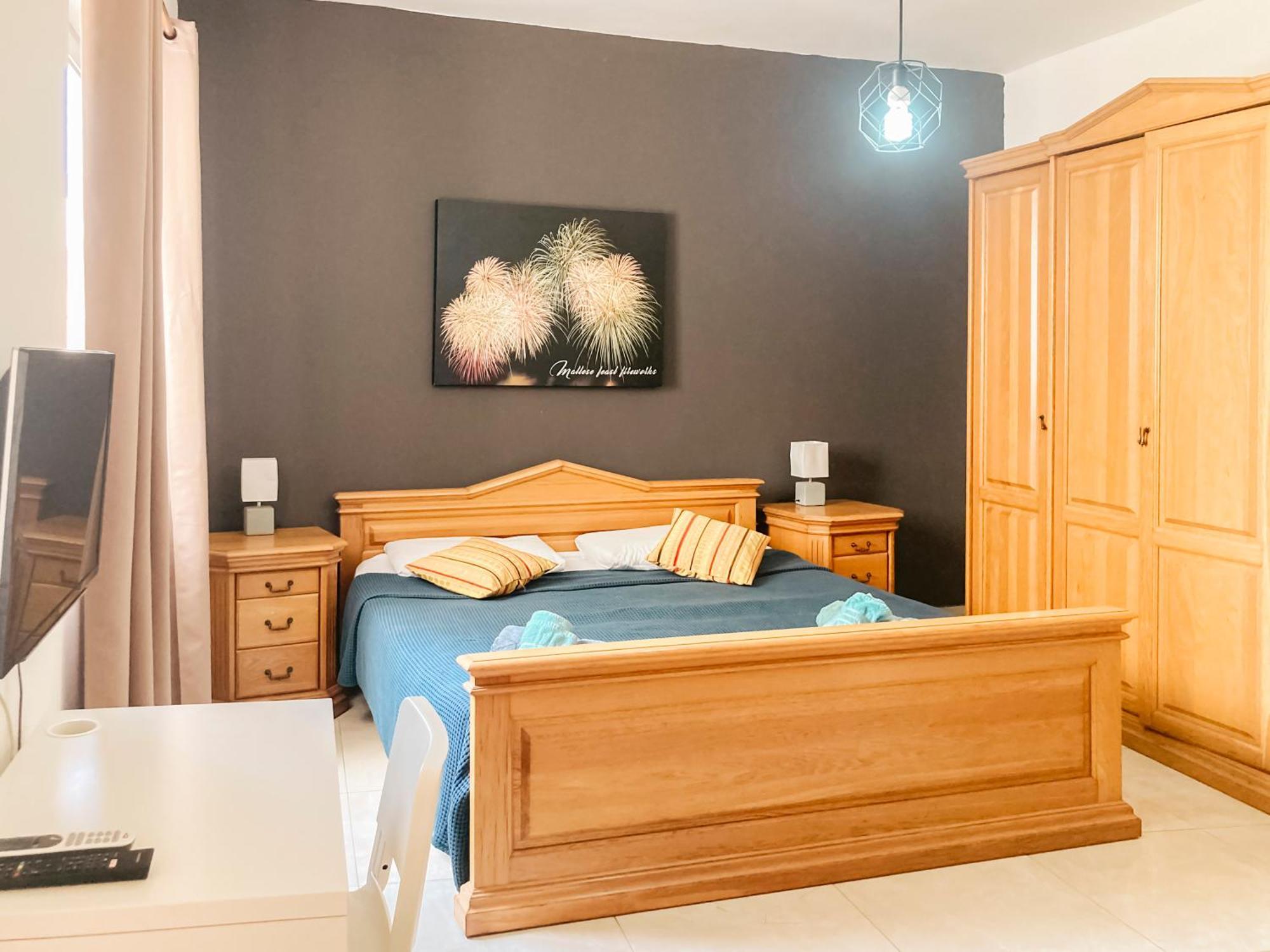 Xl Central Home - Sleeps 10 People Tal-Pietà Exterior foto