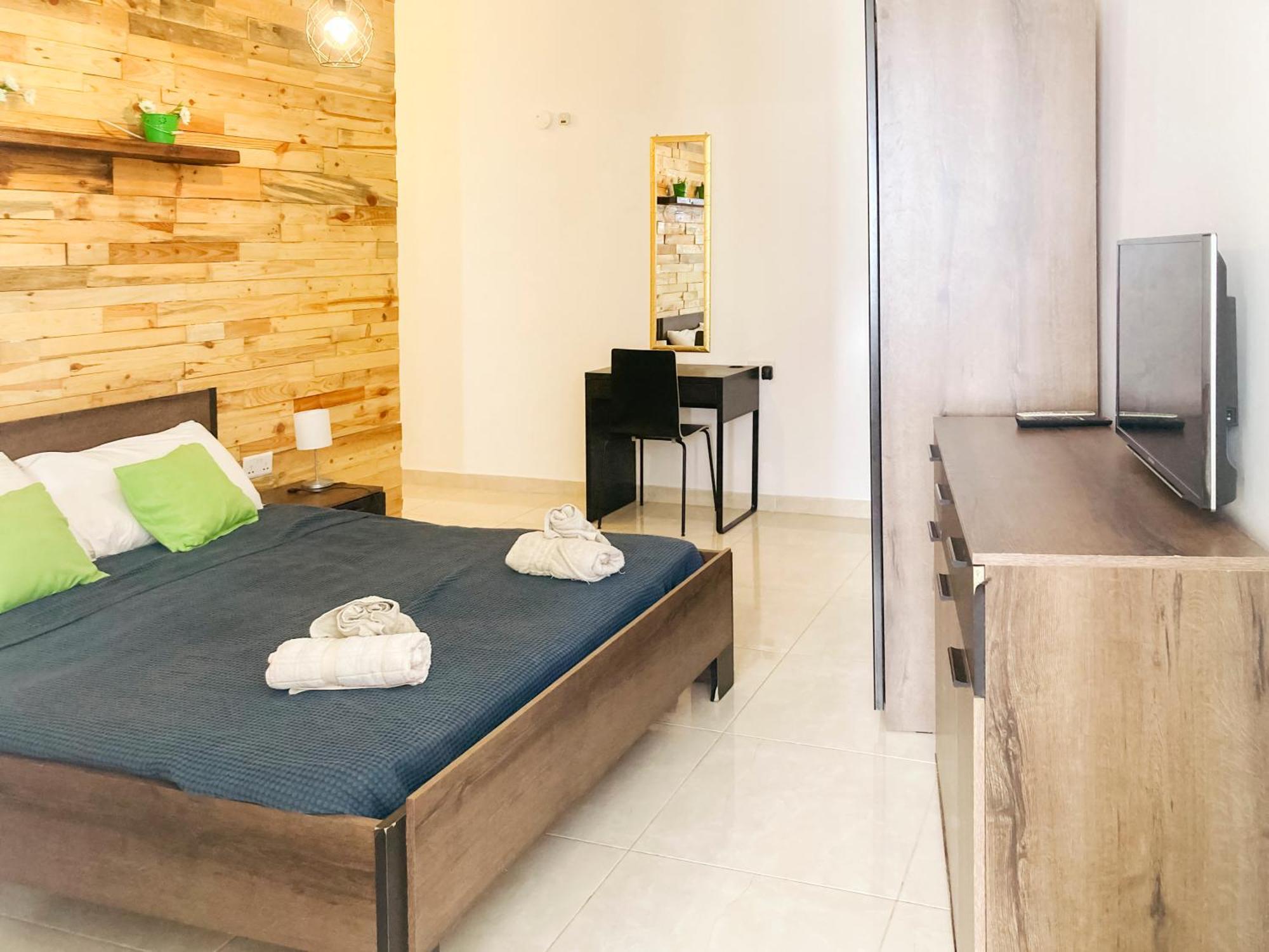 Xl Central Home - Sleeps 10 People Tal-Pietà Exterior foto